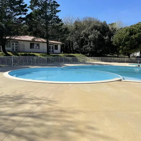 Maisonnette Mimosa H3 Avec Piscine Interieure Chauffee A 400 M De La Plage Et Menage De Fin De Sejour Compris Les Sables Vignier Exterior photo